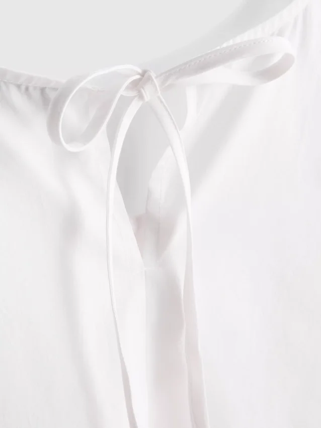 Blusa de manga corta de algodón bordada
