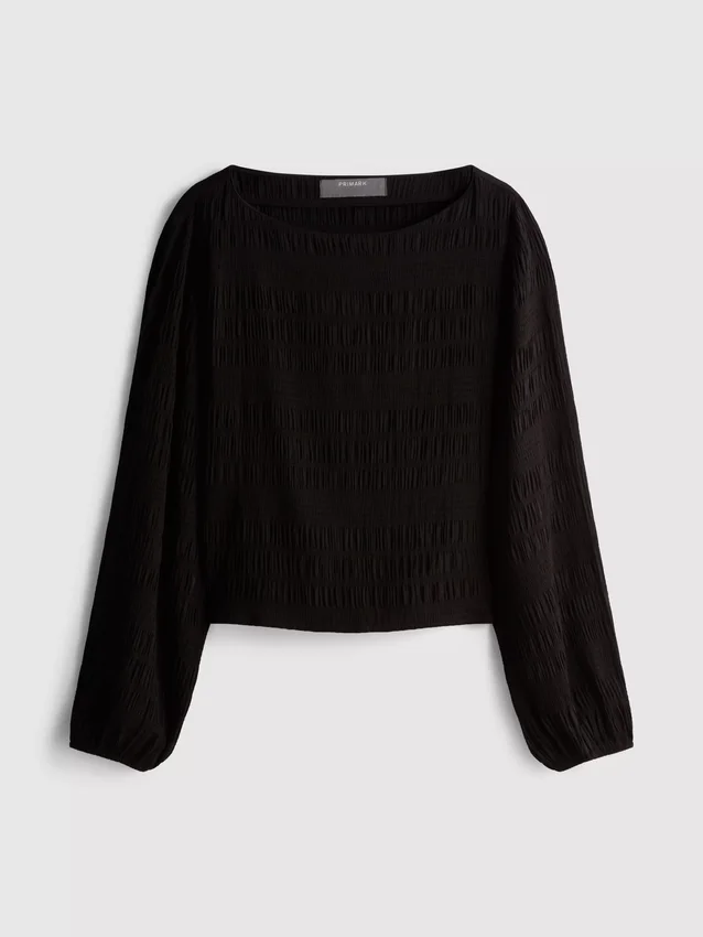 Blusa de manga larga con cuello barco fruncido