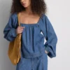 Blusa de mezclilla con mangas abullonadas de Paula Echevarría