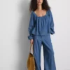 Blusa de mezclilla con mangas abullonadas de Paula Echevarría