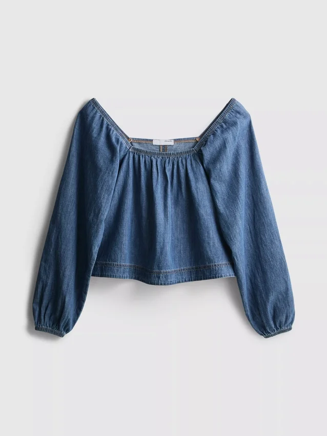 Blusa de mezclilla con mangas abullonadas de Paula Echevarría