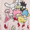 Blusa de pijama con diseño de Hello Kitty y sus amigos