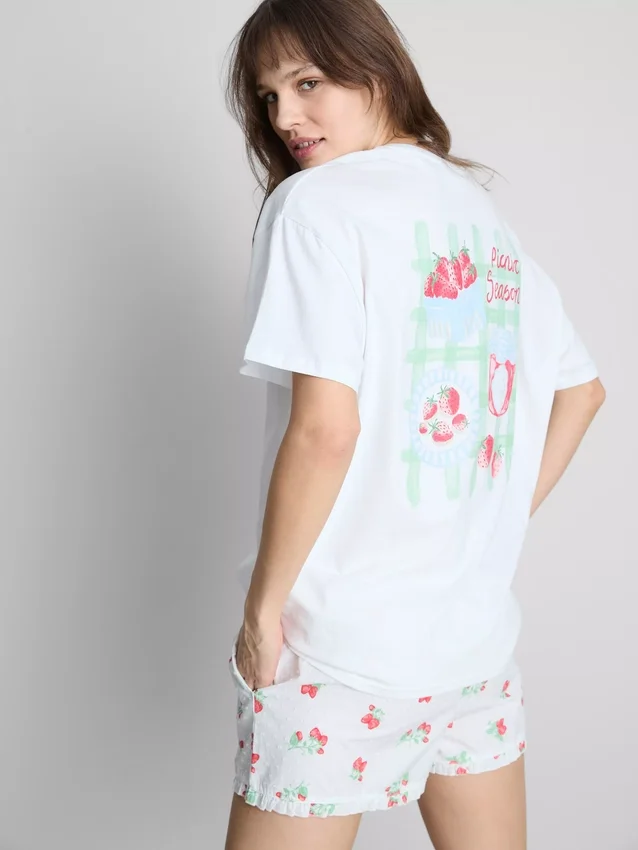 Blusa de pijama con estampado gráfico