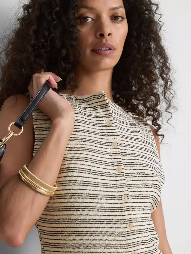 Blusa de punto a rayas con botones de Paula Echevarría