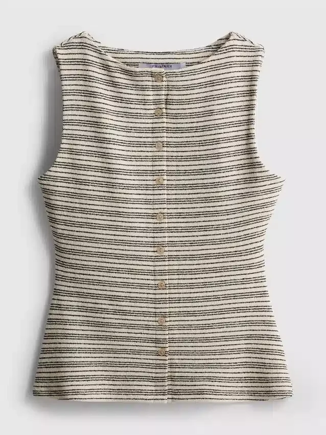 Blusa de punto a rayas con botones de Paula Echevarría