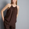 Blusa trapecio con cuello halter texturizada