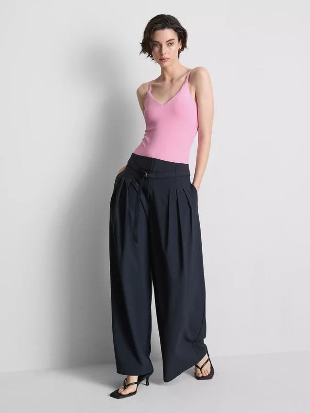 Body de tirantes con cuello en V