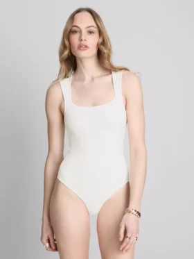 Body sin costuras con cuello cuadrado