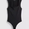 Body sin costuras con cuello cuadrado