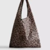 Bolsa de mano plegable y reutilizable