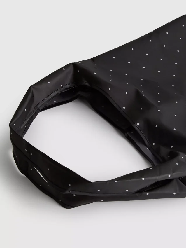 Bolsa de mano plegable y reutilizable