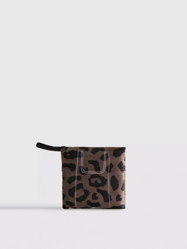 Bolsa de mano plegable y reutilizable