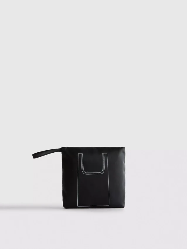 Bolsa de mano plegable y reutilizable