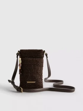 Bolsa para celular tejida con cuentas