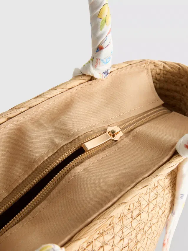 Bolso con cremallera