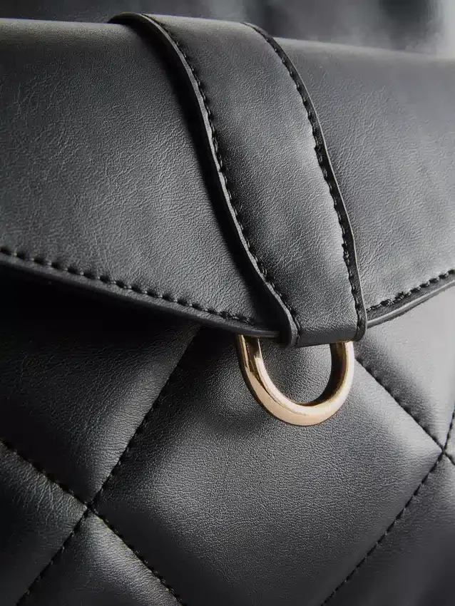 Bolso cruzado acolchado