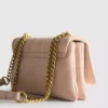 Bolso cruzado acolchado con cadena