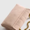 Bolso cruzado acolchado con cadena