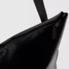Bolso cruzado con cierre de hebilla