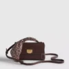 Bolso cruzado con detalle de bufanda