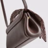 Bolso cruzado con detalle de bufanda