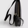 Bolso cruzado con doble refuerzo