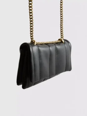 Bolso cruzado con solapa