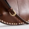 Bolso de hombro con tachuelas de imitación de cuero de Paula Echevarría