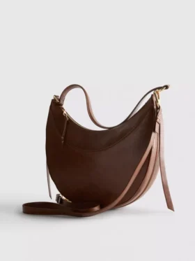 Bolso de hombro tipo luna de gamuza sintética