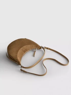 Bolso de hombro tipo luna de gamuza sintética