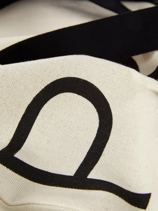 Bolso de lona con diseño gráfico de Primark