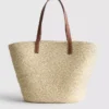 Bolso tipo cubo de paja