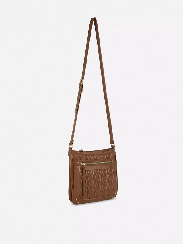 Bolso tipo mensajero acolchado