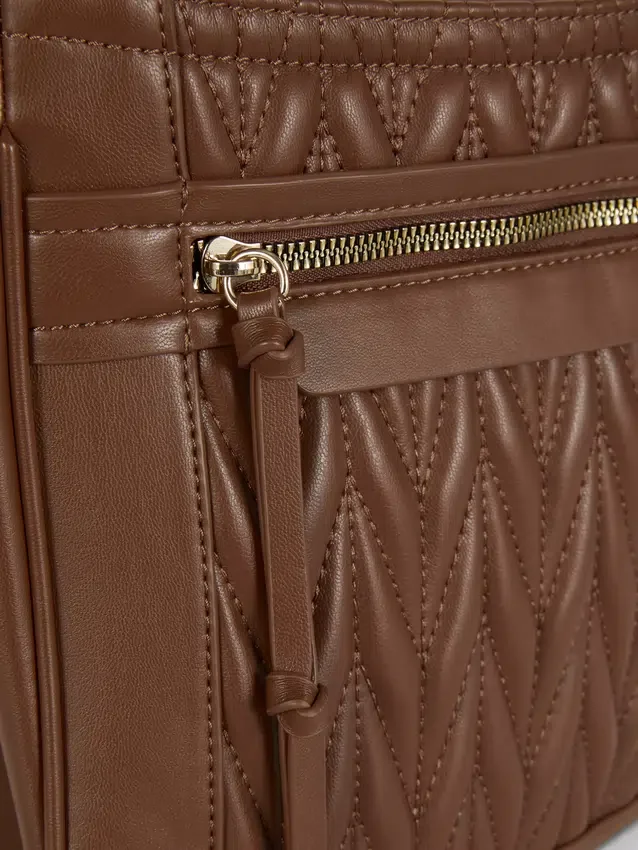 Bolso tipo mensajero acolchado