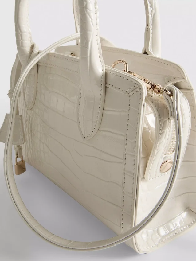 Bolso tipo tote con efecto cocodrilo