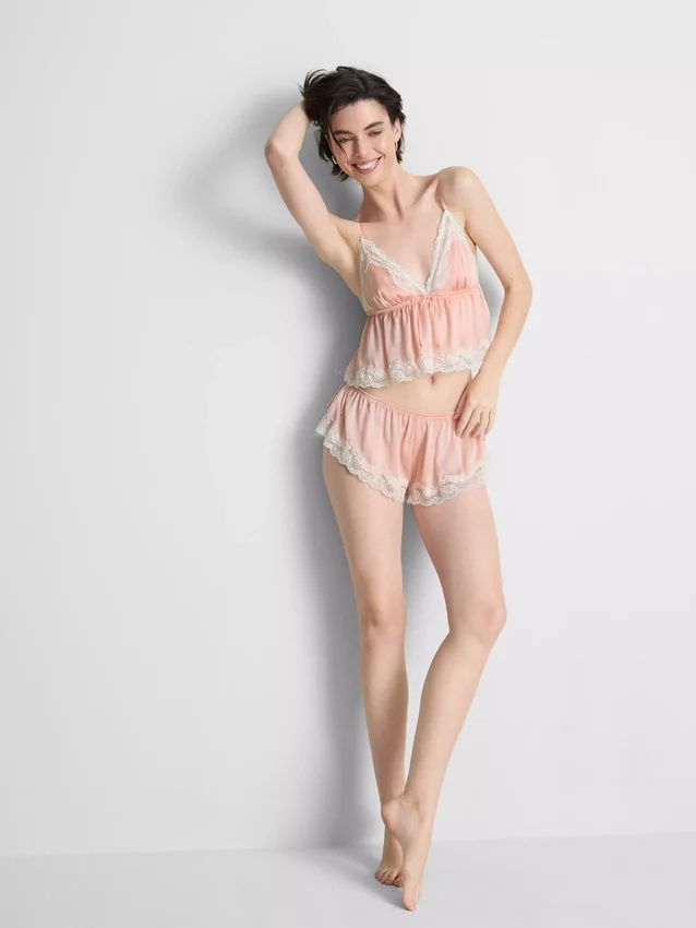 Bralette tipo babydoll de encaje y satén nupcial