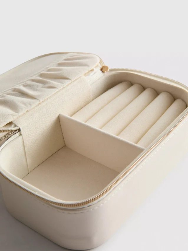 Caja de joyas decorada para novias