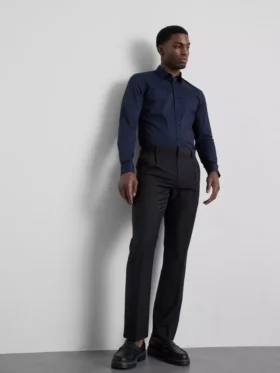 Camisa ajustada elástica con botones
