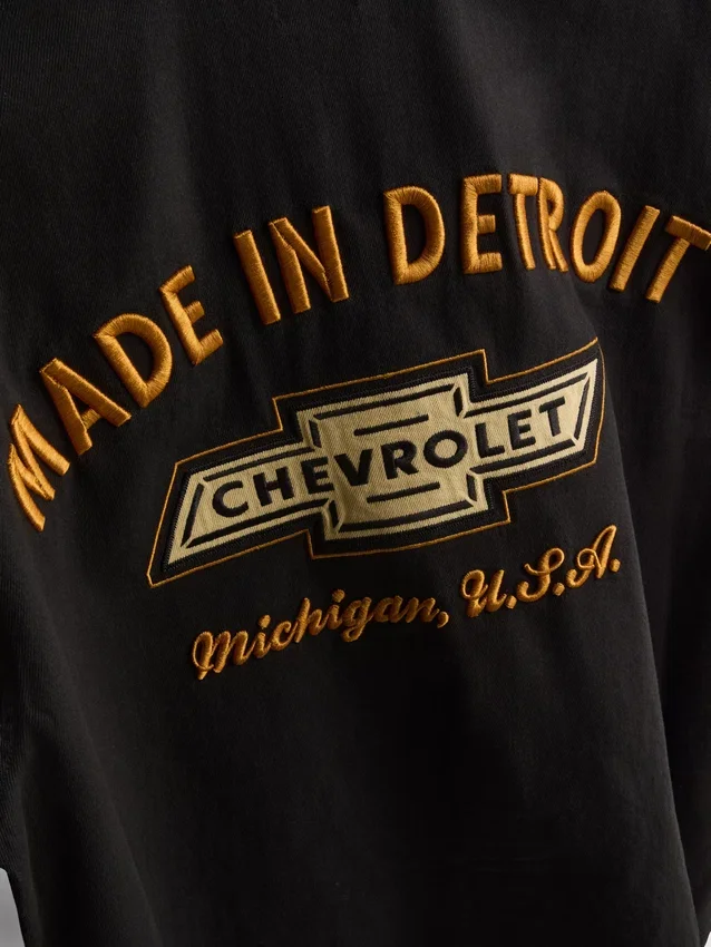 Camisa Chevrolet con cuello rever