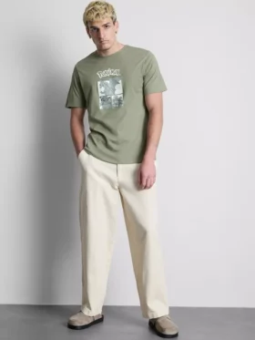 Camisa con diseño de Pokémon
