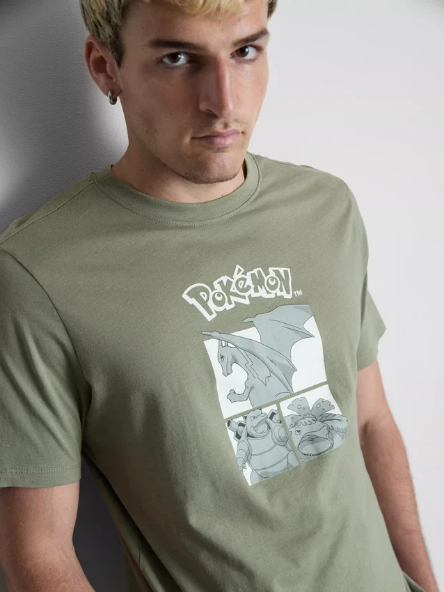 Camisa con diseño de Pokémon