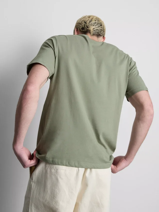 Camisa con diseño de Pokémon