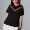 Camisa con inserto de encaje