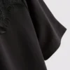 Camisa con inserto de encaje
