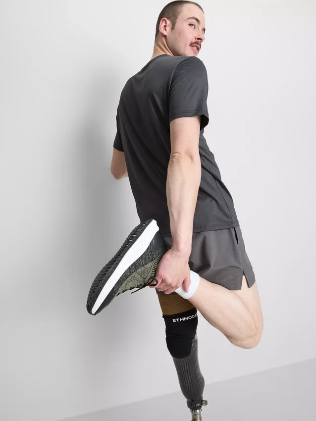 Camisa con textura deportiva