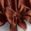 Camisa corta de algodón con lazo en el frente