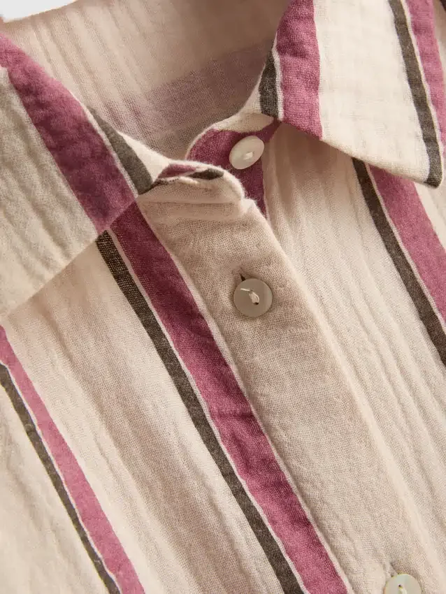 Camisa de algodón a rayas de corte holgado