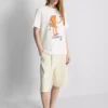Camisa de algodón con forma de croissant, con motivos de volantes y corazones rotos