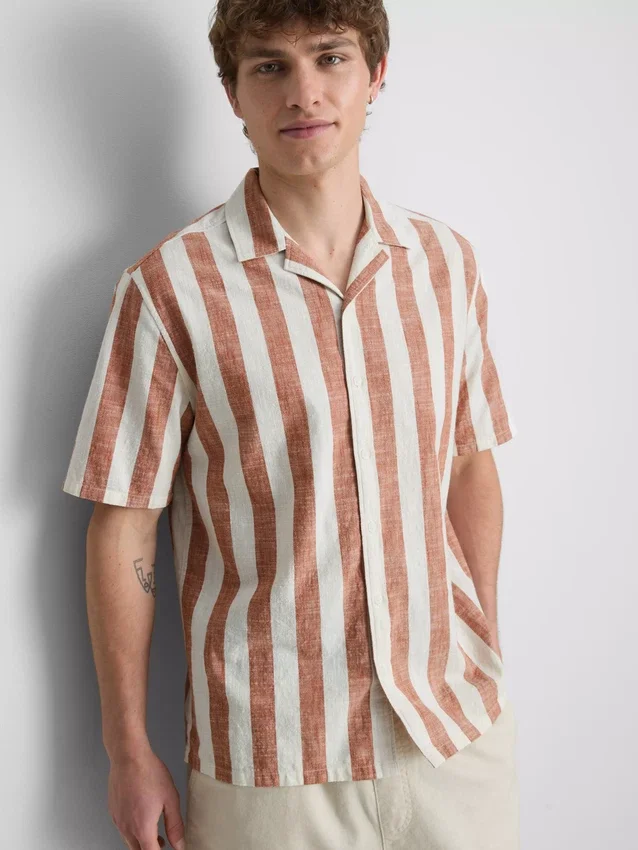 Camisa de cuello rever a rayas