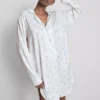 Camisa de dormir holgada estilo boyfriend con estampado